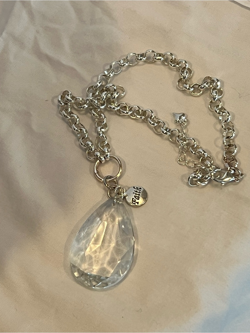 Vintage Crystal Teardrop Necklace - Picture 3 of 3